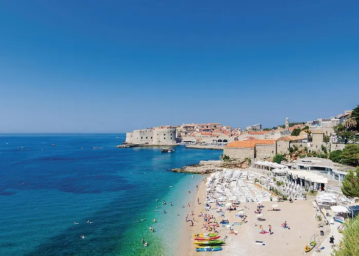 Feriehus Awesome In Gruda